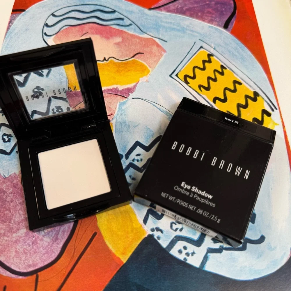 Bobbi Brown Ivory 51 DISCONTINUED Original Formula Eye Shadow (2.5 g / 0.08 oz)